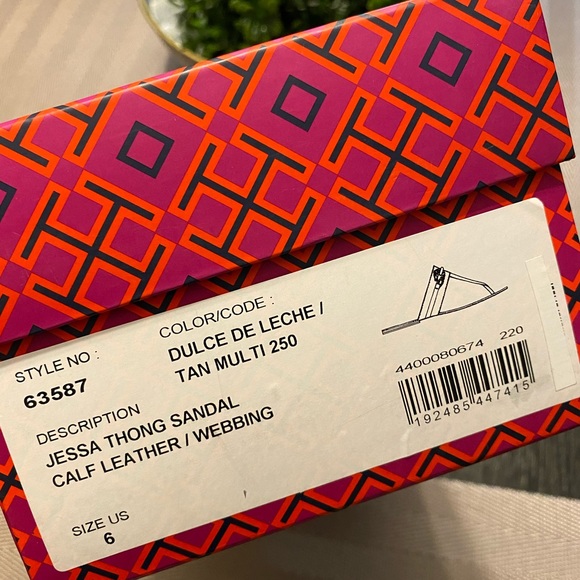 Tory Burch thong sandals - Picture 6 of 6